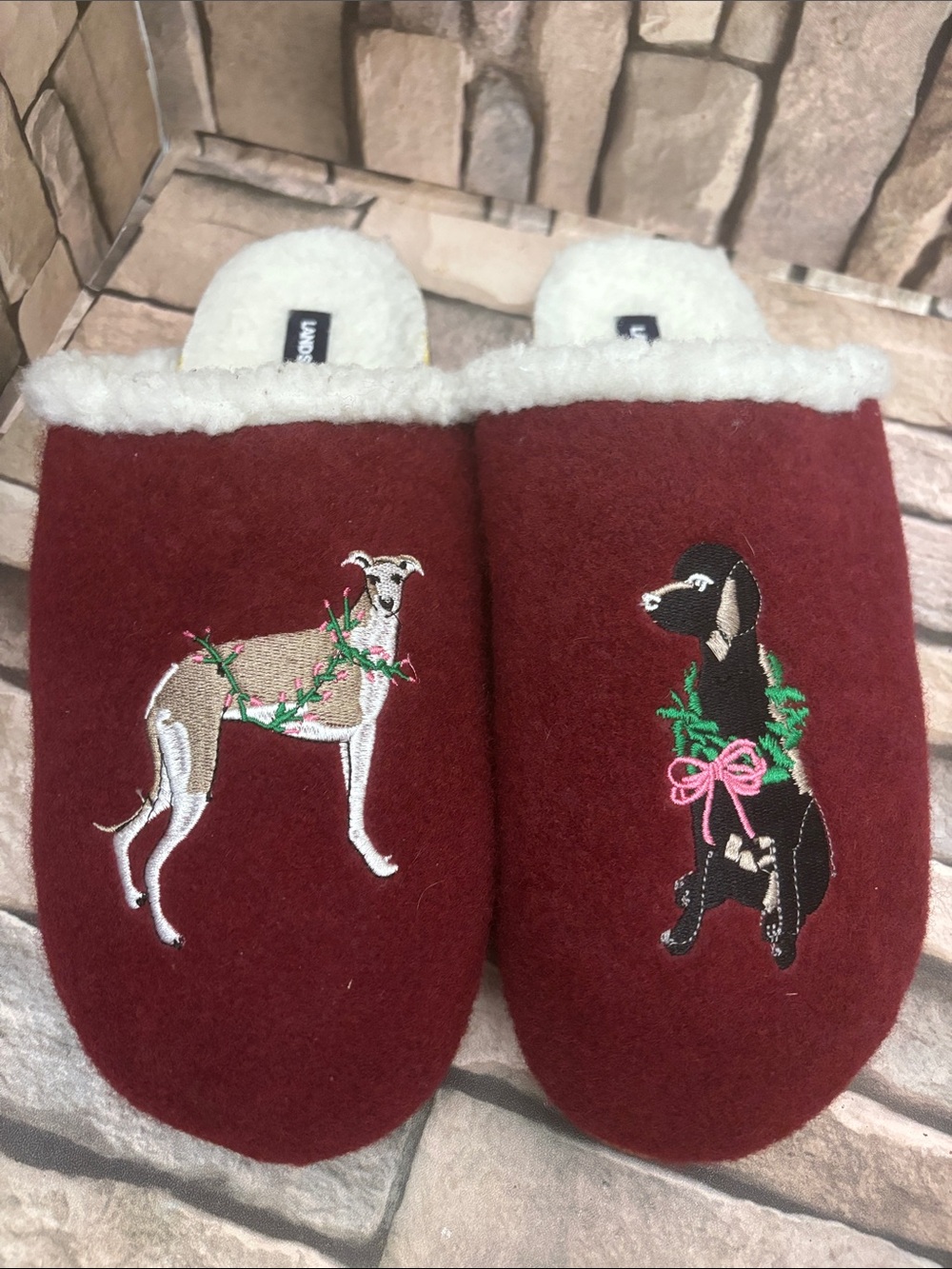 Women’s  Lands' End Women's Sherpa-Lined Felt Clog Slippers in burgundy Sz 11